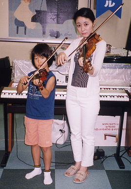 2003.8.26.moe10.jpg (66274 バイト)