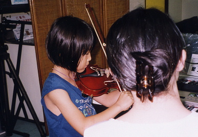2003.8.26.moe4.jpg (57513 oCg)