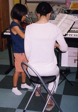 2003.8.26.moe7.jpg (55204 oCg)