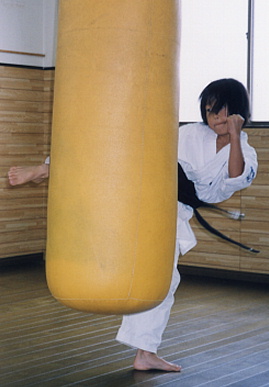 2003.8.3.moe10.jpg (40936 バイト)