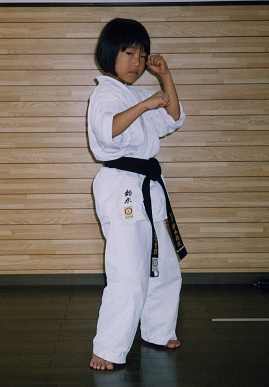 2003.8.3.moe2.jpg (46123 バイト)
