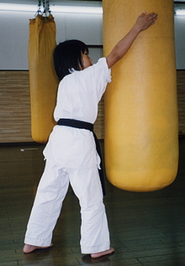 2003.8.3.moe8.jpg (39047 バイト)