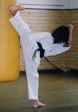 2003.8.3.moe9.jpg (40662 バイト)