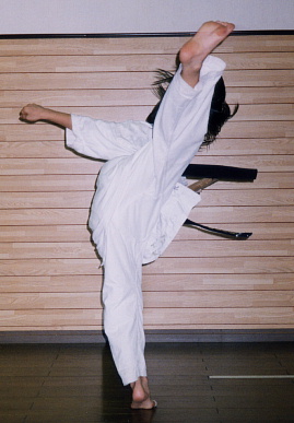 2003.9.4.moe2.jpg (46740 バイト)