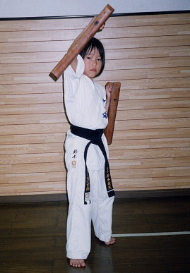 2003.9.4.moe4.jpg (49266 バイト)
