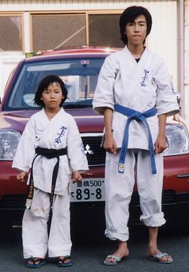 20038.23.〜24.lkarategassyuku10.jpg (58092 バイト)