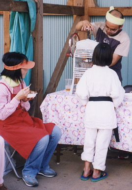 20038.23.〜24.lkarategassyuku4.jpg (61300 バイト)