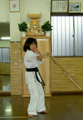2004.1.1.moe5.jpg (56363 バイト)