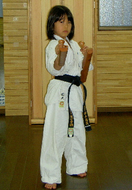 2004.1.1.moe7.jpg (61416 バイト)