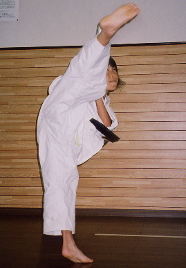 2004.10.10.moe2.jpg (46963 バイト)