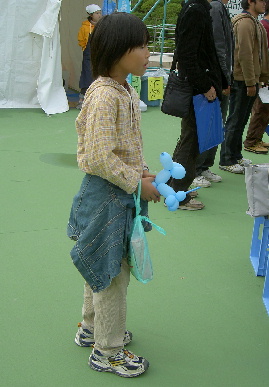 2004.10.31.moe2.jpg (54042 バイト)