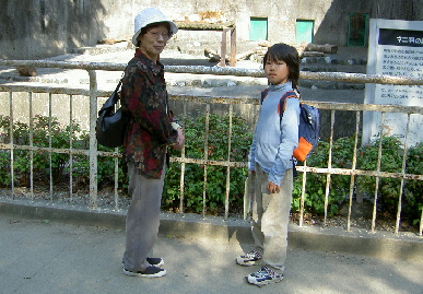 2004.11.6.moe1.jpg (81125 バイト)