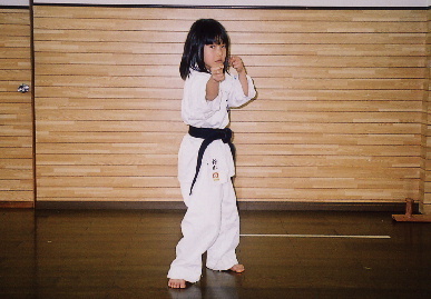 2004.2.22.moe1.jpg (56317 バイト)