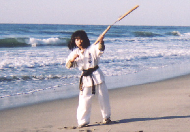 2004.2.8.karate_kanchuugeiko7.jpg (48972 バイト)