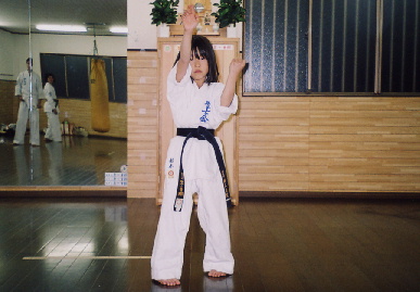 2004.3.24.moe2.jpg (51773 oCg)