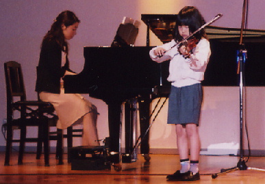 2004.3.28.moe2.jpg (55020 バイト)