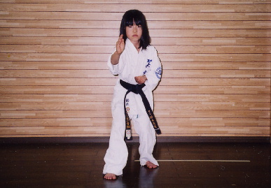 2004.3.30.moe4.jpg (50103 バイト)