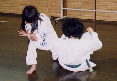 2004.4.14.moe5.jpg (50084 oCg)