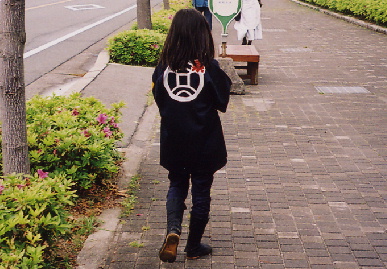 2004.5.1.moe10.jpg (78046 oCg)