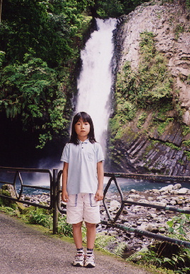 2004.5.29.ryokou3.jpg (88677 oCg)