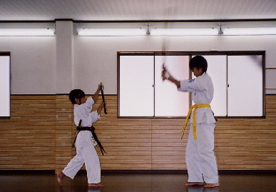 2004.6.19.moe2.jpg (49785 バイト)