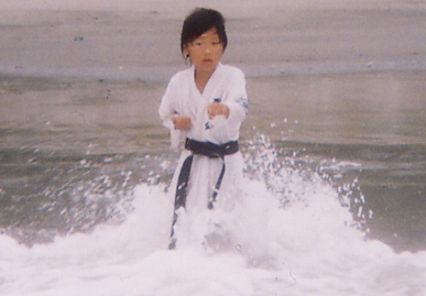 2004.7.31.moe1.jpg (38276 バイト)
