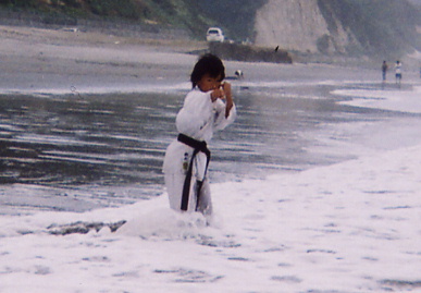 2004.7.31.moe3.jpg (47177 バイト)