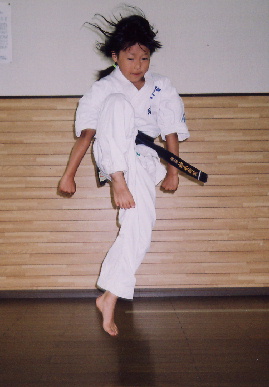 2004.7.4.moe8.jpg (44775 バイト)