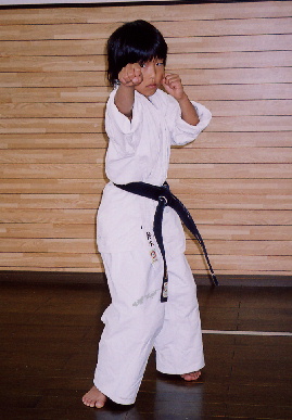 2004.9.10.moe1.jpg (52830 バイト)