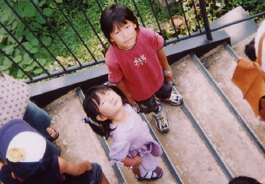 2004.9.20.moe4.jpg (75182 バイト)