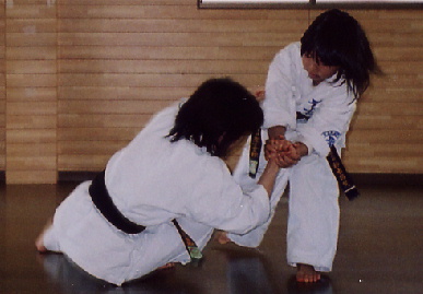 2005.1.16.moe3.jpg (45541 バイト)