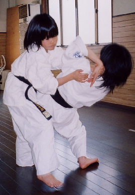 2005.1.16.moe7.jpg (52025 バイト)