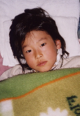2005.3.23.moe.jpg (52880 バイト)
