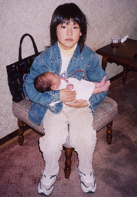 2005.3.28.moe1.jpg (71238 バイト)