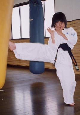 2005.5.15.moe6.jpg (45446 oCg)