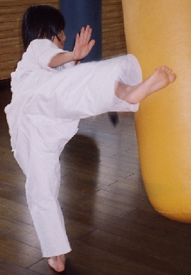 2005.5.8.moe12.jpg (39453 oCg)