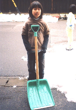 2006.1.4.ogaki_moe5.jpg (62470 バイト)