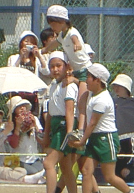 2006.5.21.undoukai10.jpg (59819 バイト)
