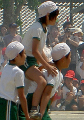 2006.5.21.undoukai18.jpg (62146 oCg)