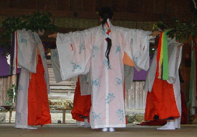 2005.10.8.maihime28.jpg (66461 �o�C�g)