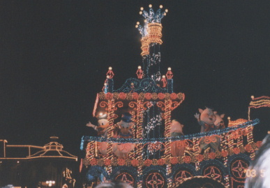 2003.5.24.25seishikaikan_traver59.jpg (48176 バイト)