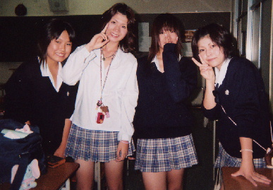 2004.10.9.�`10.gakuensai2.jpg (60344 �o�C�g)