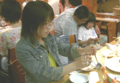 2005.4.29.azisai10.jpg (52942 �o�C�g)